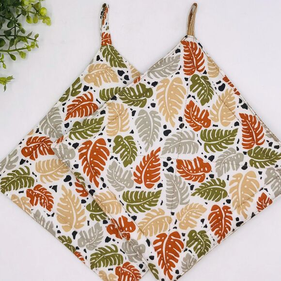 Set of 2 Square Potholders, Monstera Plant, 2 Piece Baking Gift Set 7x7 Inches - Picture 3 of 8